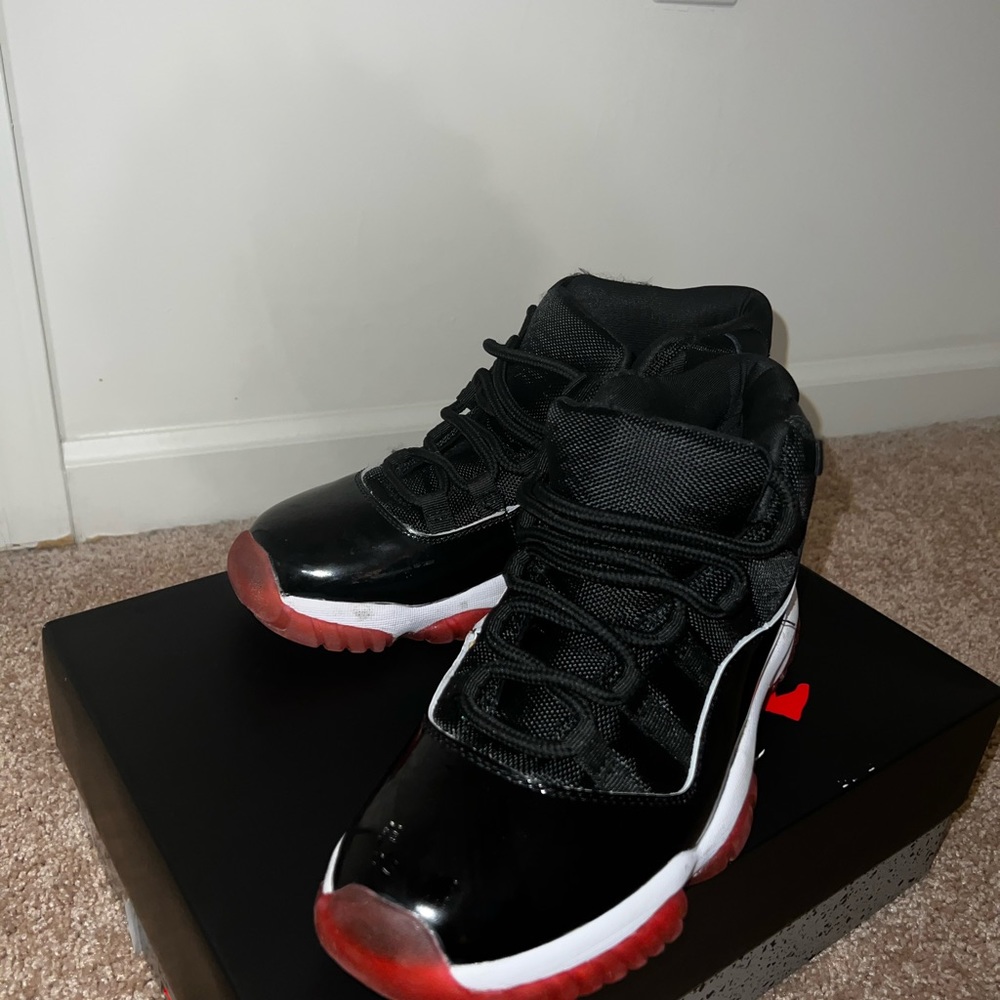 Jordan 11 retro (bred)